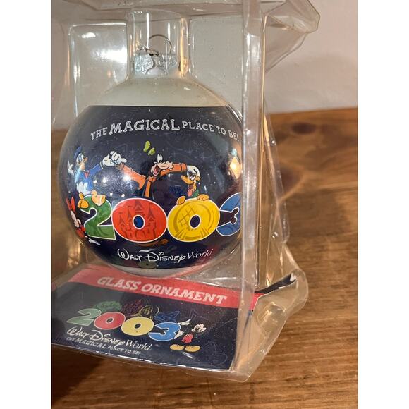 Walt Disney World 2003 Glass Ornament Mickey Goofy Donald Minnie NIB - Picture 3 of 7